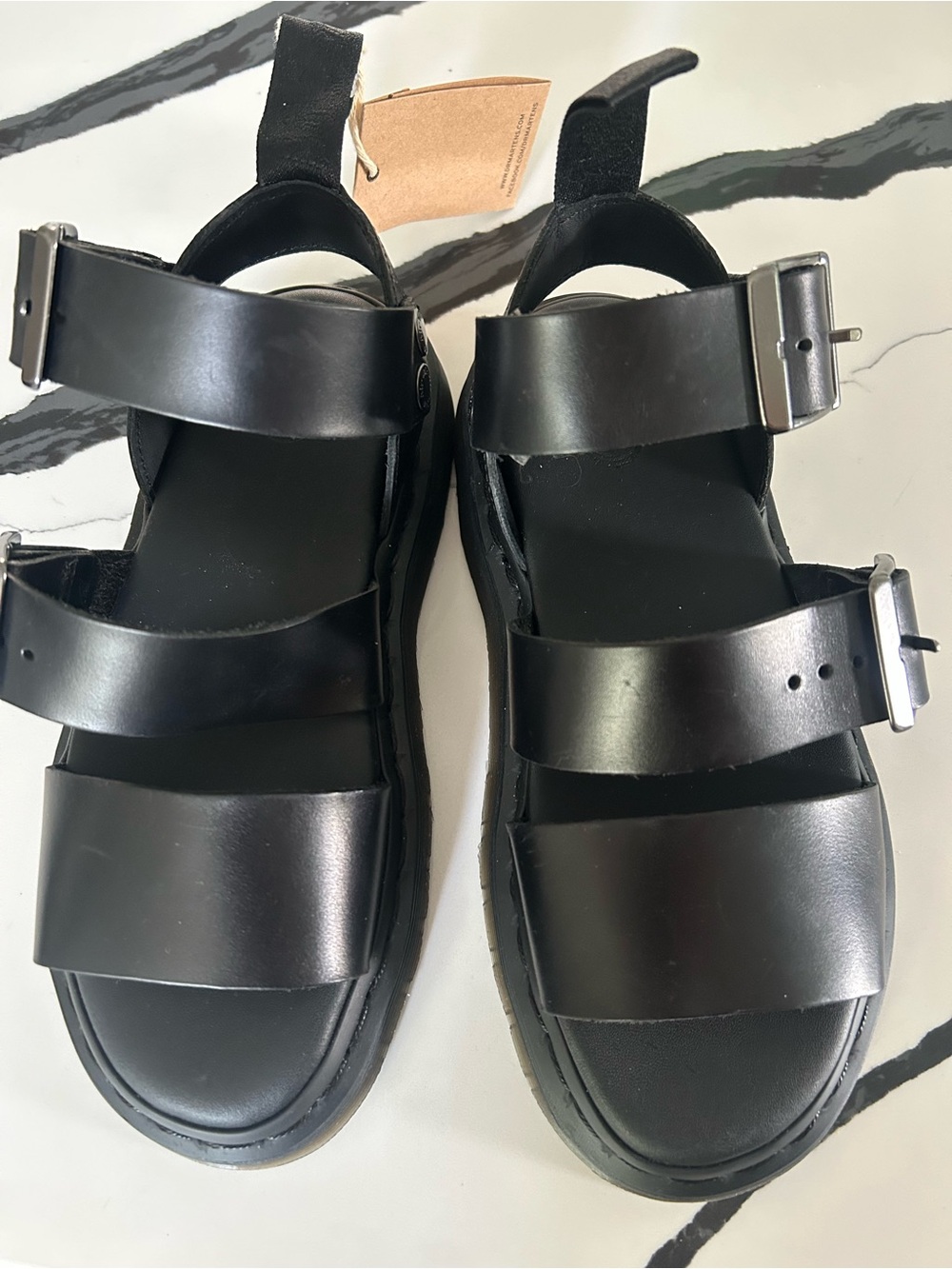 New Dr. Martens Gryphon Women Black Triple-Strap Leather Sandals Size 5 Black - Picture 7 of 7